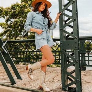 FREEBIRD Winnie White Snake Size 8